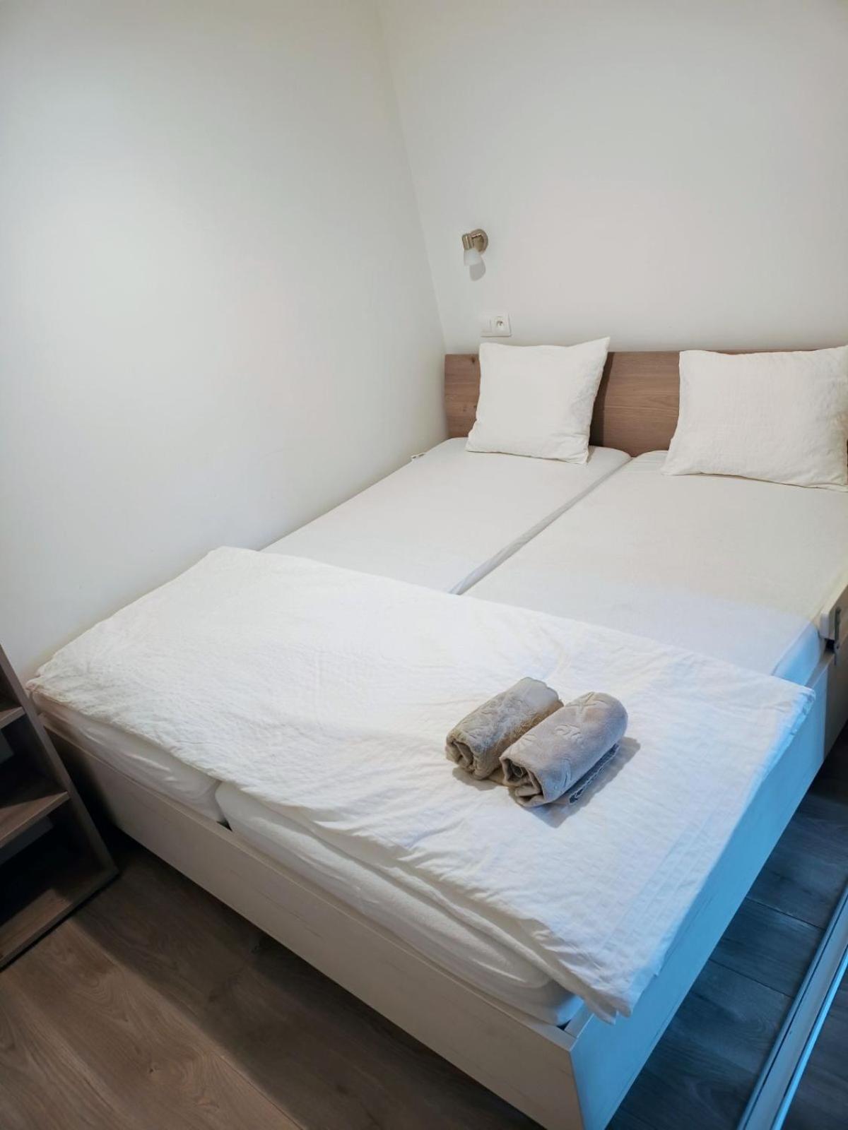Apartman Grun -Vratna-Paseky Жиліна Екстер'єр фото