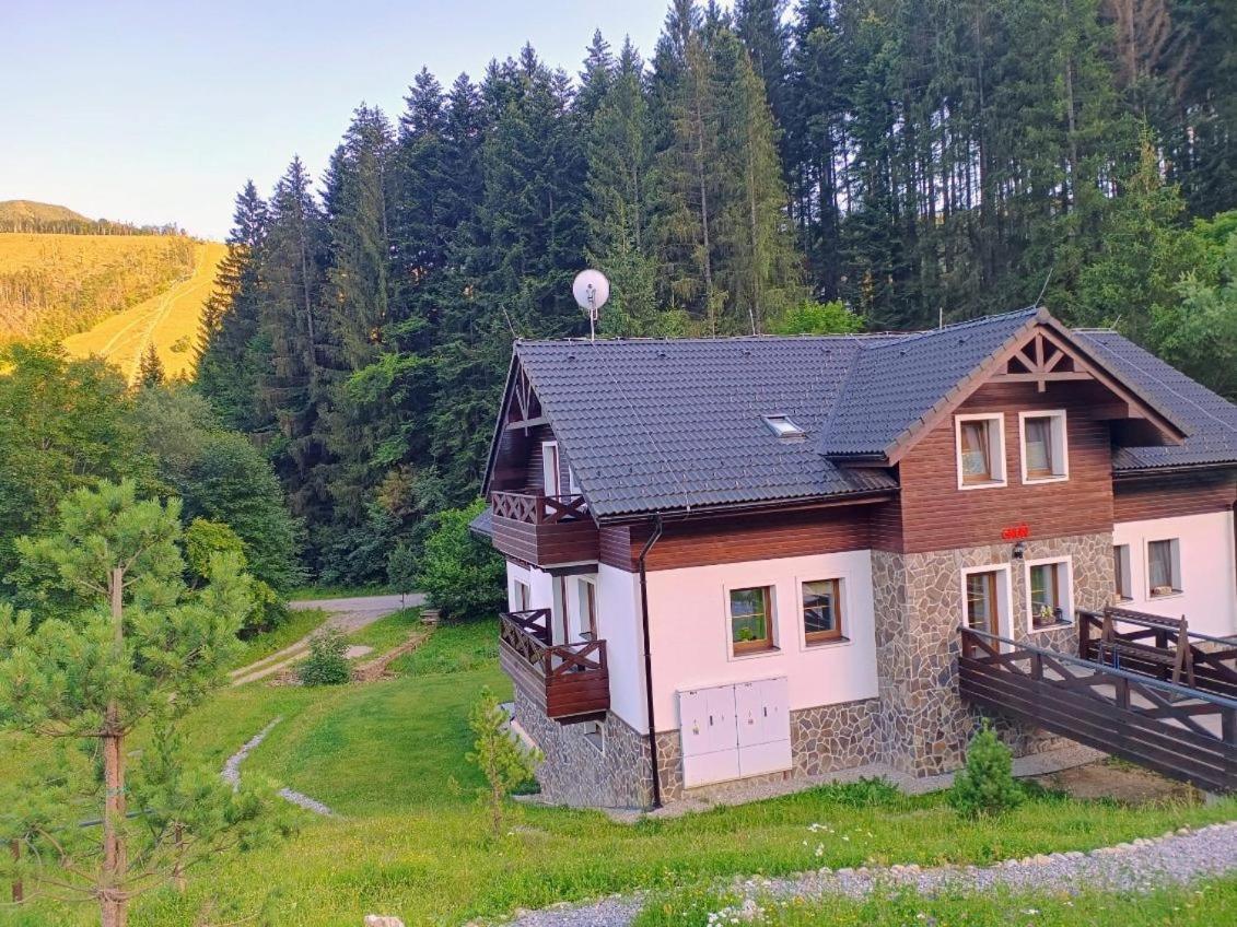 Apartman Grun -Vratna-Paseky Жиліна Екстер'єр фото