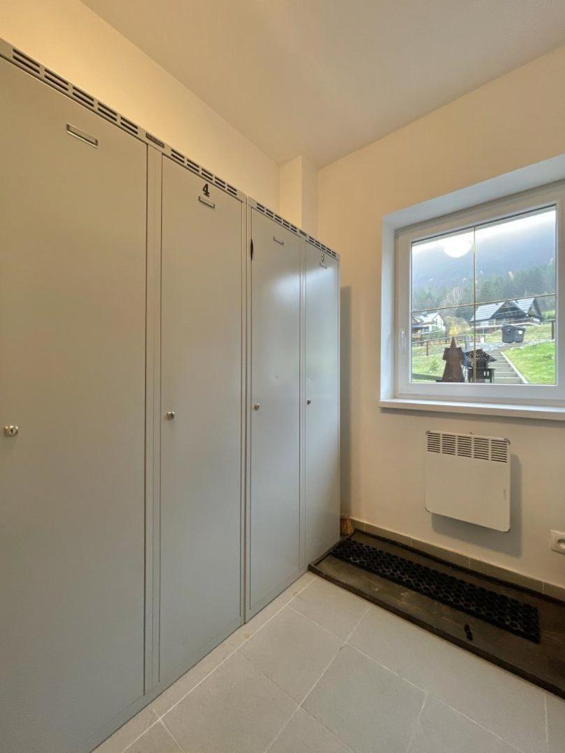 Apartman Grun -Vratna-Paseky Жиліна Екстер'єр фото